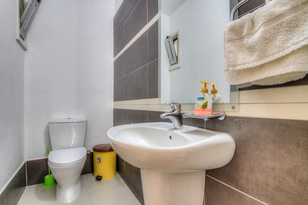 Beachfront Trident Protaras Exterior foto