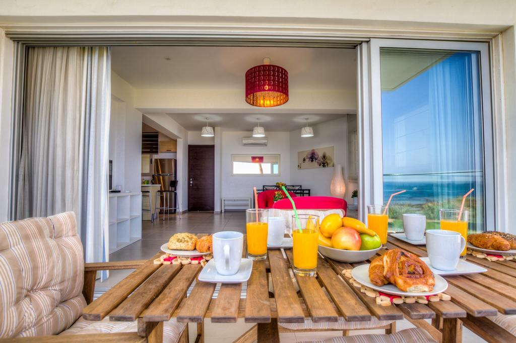 Beachfront Trident Protaras Exterior foto